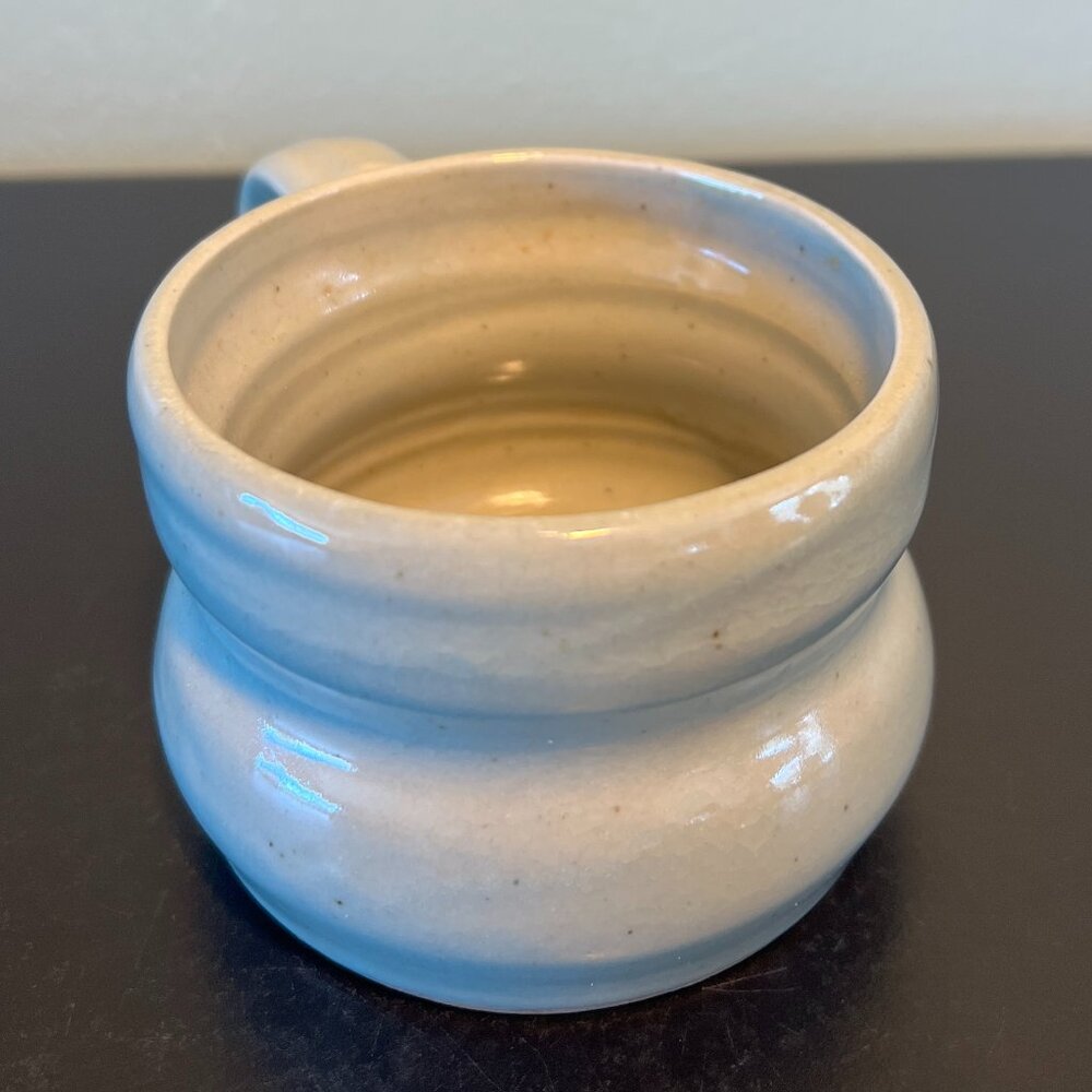 Handcrafted Jade Green Studio Pottery Coffee Soup Mug ~ Rounded Cinched Center - Picture 8 of 12